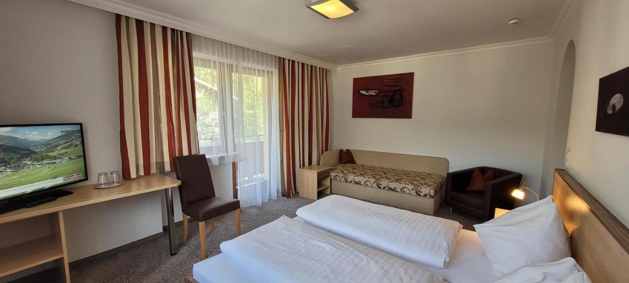 Hotel Sommerer - Inklusive Joker Card Im Sommer Saalbach-Hinterglemm Exteriör bild
